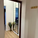 Dea Bendata Hermes Apartmán *